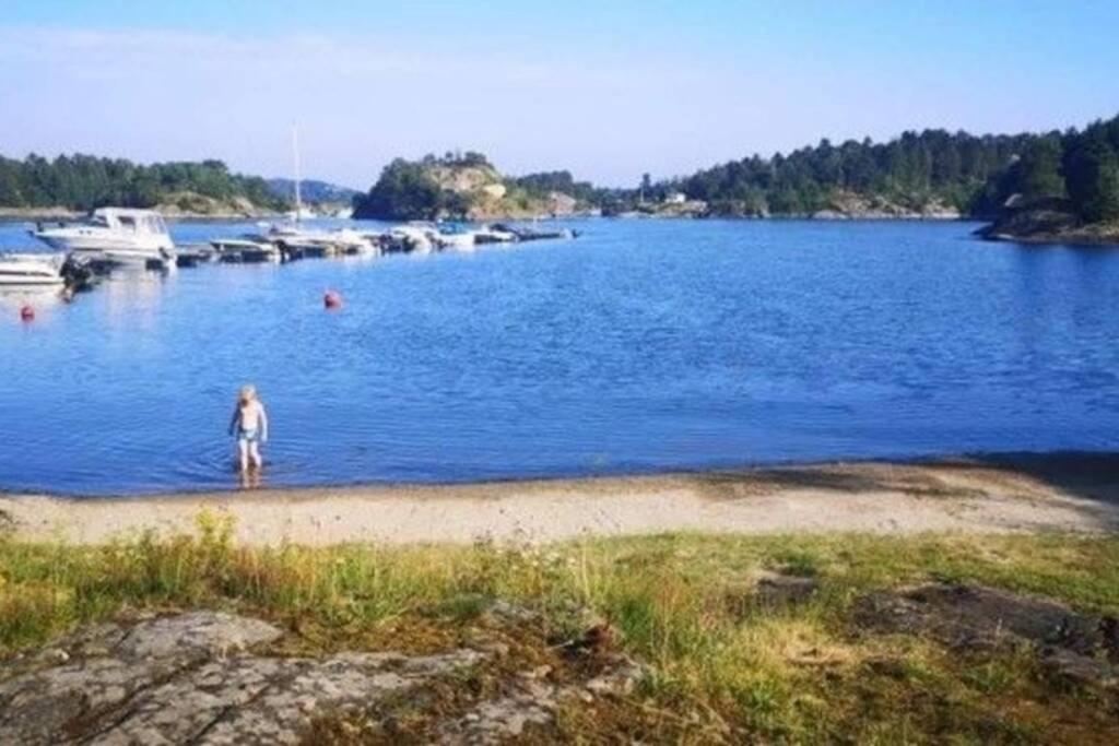 Cozy Cottage Close To Idyllic Archipelago With Additional Building If Booked For More Than 2 People Eydehavn Buitenkant foto