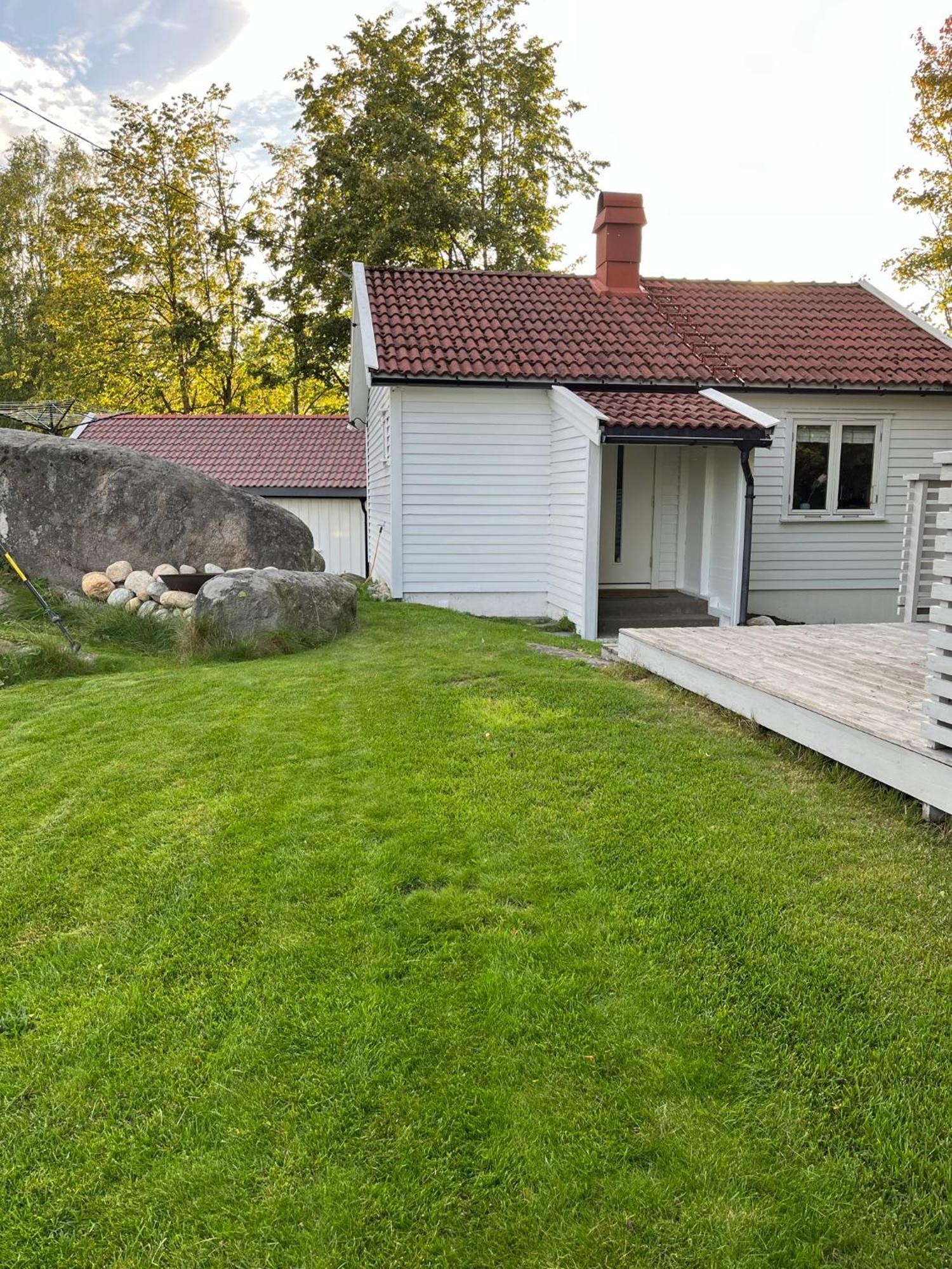 Cozy Cottage Close To Idyllic Archipelago With Additional Building If Booked For More Than 2 People Eydehavn Buitenkant foto